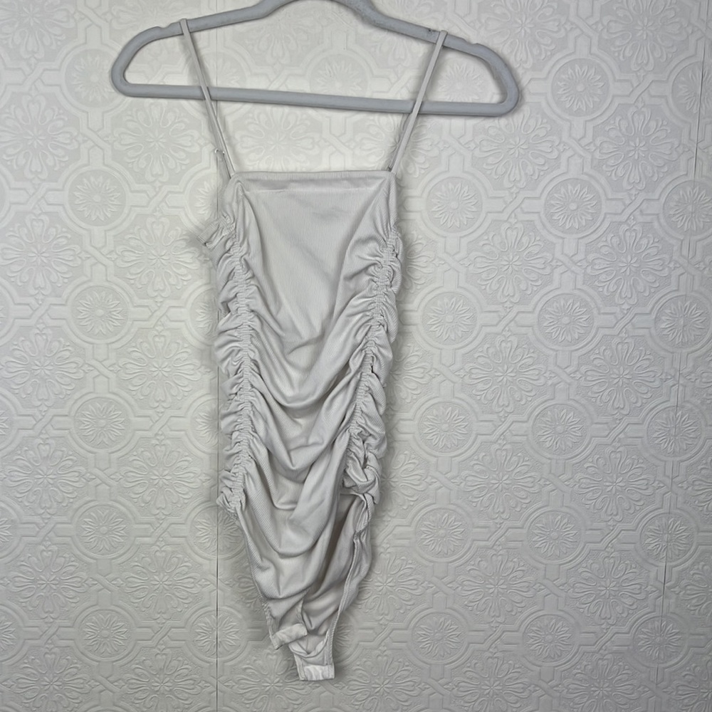 Free People On Your Side white‎ Bodysuit Ribbed Smocked Square Neck Tank Shirt - Picture 6 of 10